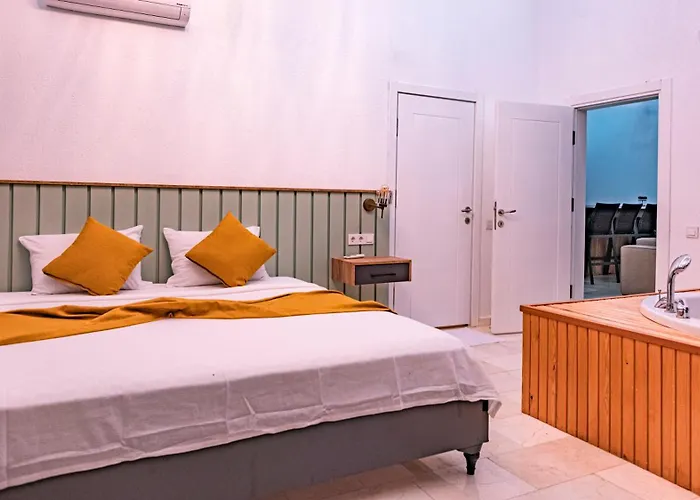 Conservative In Nature - Uzumlu, Kalkan